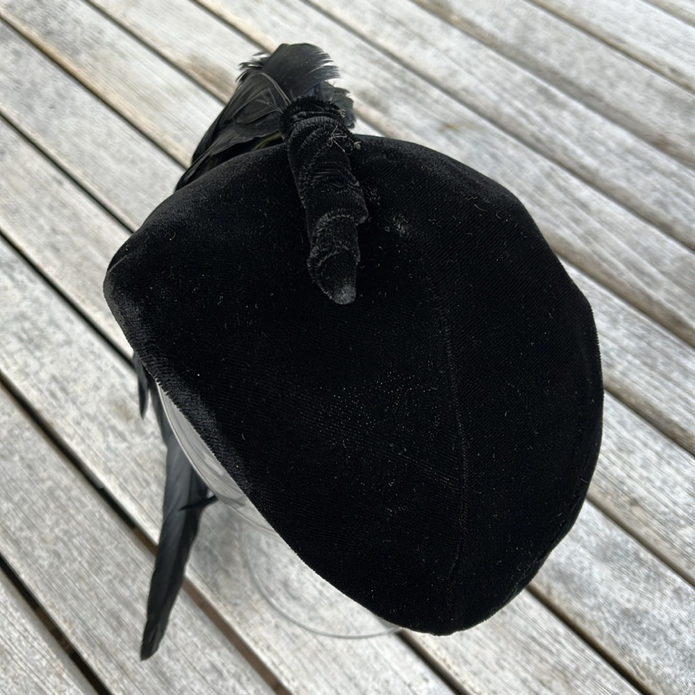 Vintage Black Hat with Iridescent Feather Accent - Picture 8 of 16